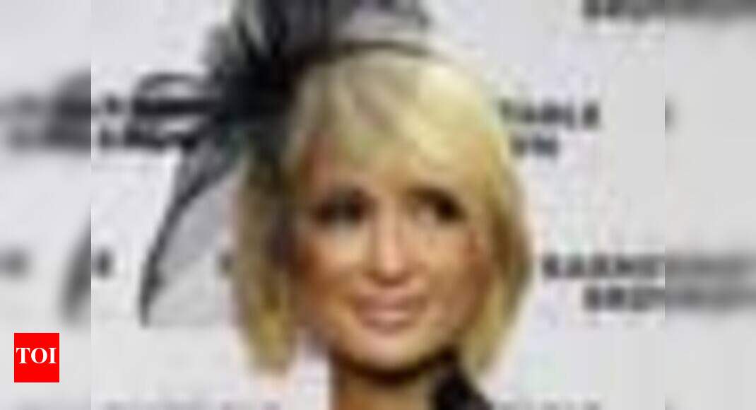 Paris Hilton going after Ronaldo | English Movie News - Times of India