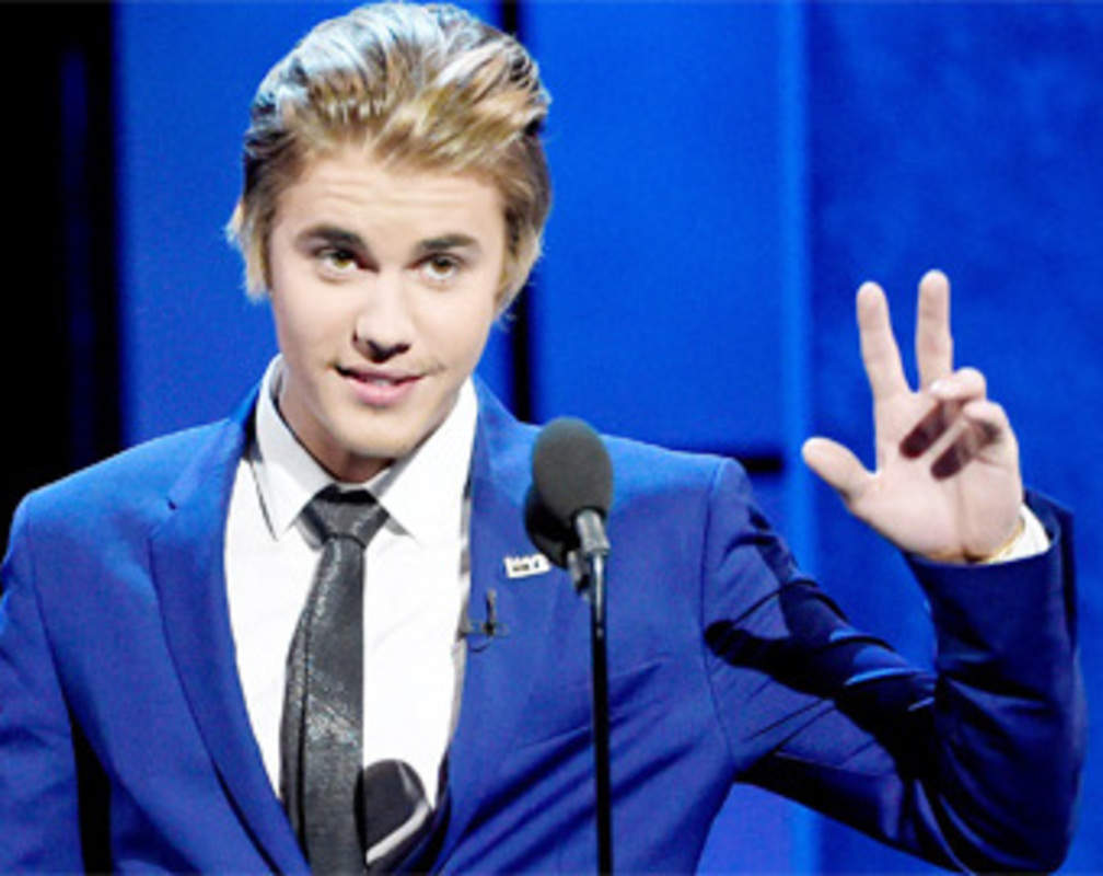 
Justin Bieber’s roast on Comedy Central: Arrival shots
