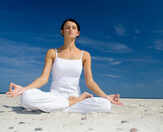 5 yoga tips to cool off this summer