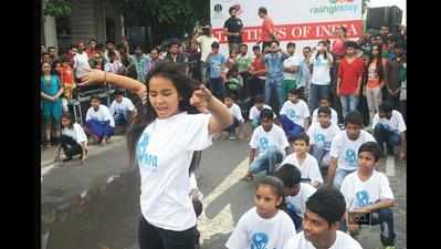 Raahgiri, Connought Place gets a Flash mob on women empowerment