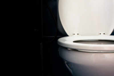 7-step guide to using public toilets