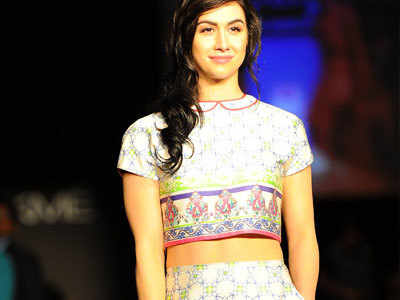 the ethnic way with crop tops - Times of India