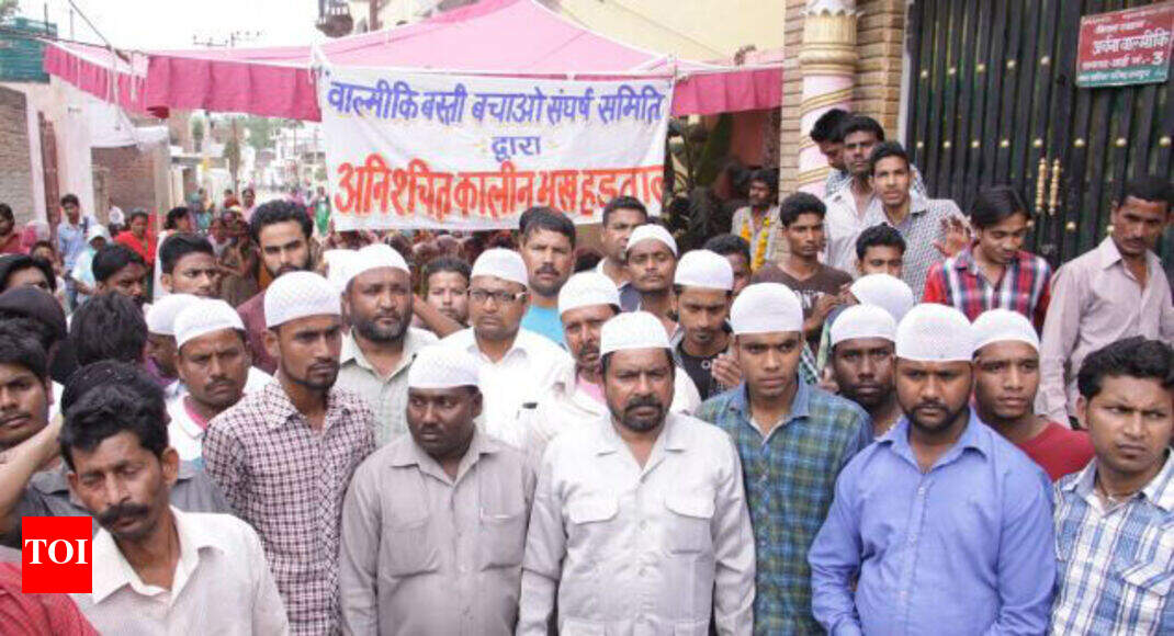More Than 800 Valmikis Convert To In Up S Rampur Save More Than 800 Valmikis Convert To In Up S Rampur Save Homes From Demolition India News Times Of