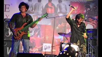 Tamil folk music band Jhanu rocks Trivandrum city