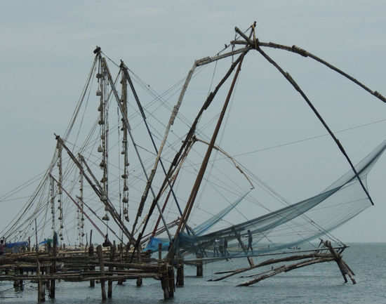Kochi India Chinese Fishing Nets Stock Photo - Download Image Now