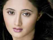 TV celebs talk about Anushka accompanying Virat