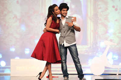 India's Got Talent: Malaika wooed by a contestant