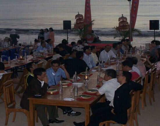 Beach Bali Caf&eacute;