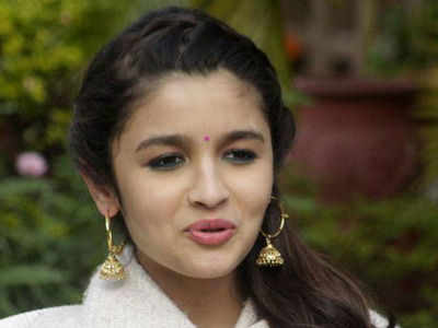 Alia, Shraddha, Kriti - Who will play Mrs Dhoni?