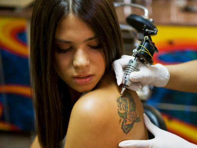2,931 Tattoo Machine Stock Photos, High-Res Pictures, and Images - Getty  Images