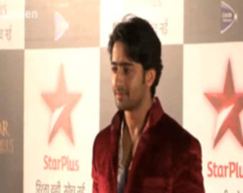 
TV celebs at Star Parivaar Awards 2015 red carpet
