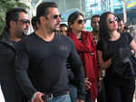 Salman Khan and Kareena Kapoor spotted at Mumbai airport Photogallery - Times of India
