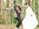 Vadivelu and Sadha in Photogallery - Times of India