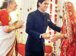 Ambika Soni greets the newlyweds Photogallery - Times of India