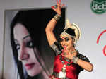 Kadambari performs Odissi at a literary event Photogallery - Times of India