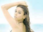 Hrishita Bhatt flaunts her smooth and sensuous Photogallery - Times of India