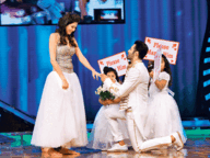 Upen proposes to Karishma on Nach Baliye