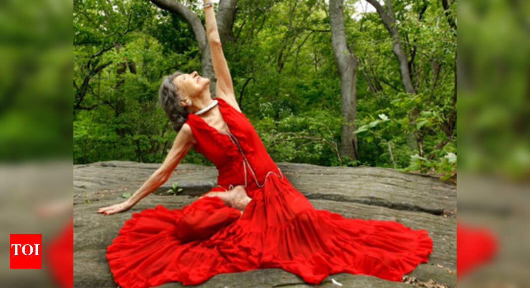 dress like a yoga teacher