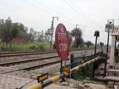 60 lakh SMS on safety awareness at railway level crossings