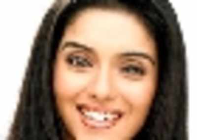Asin stalked in Singapore