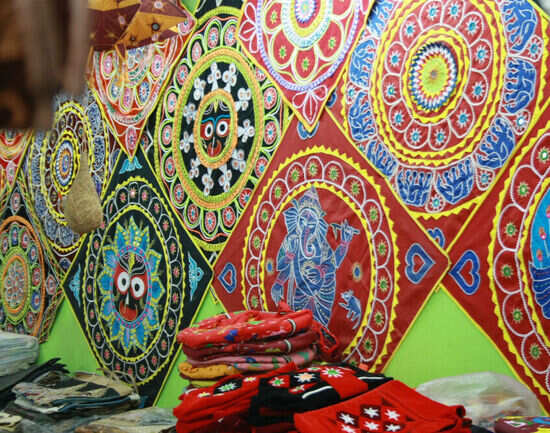Pipli appliqu&eacute; village