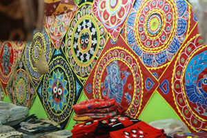 Pipli appliqu&eacute; village
