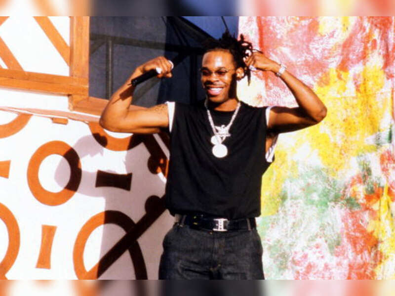 Son Busta Rhymes celebrates son's graduation with party English