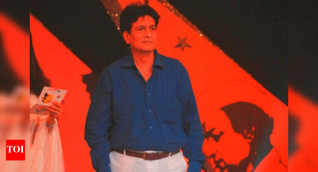 Ravindra Mahajani: Ravindra Mahajani makes appearance in son's debut ...
