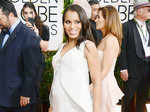 Kerry Washington flaunts her baby bump