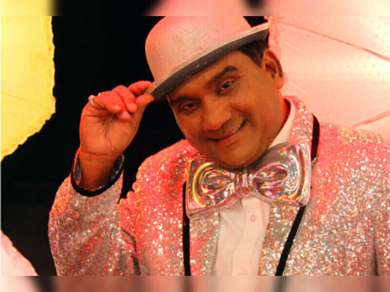 Vajalach Pahije Game ki Shinema: Bhau Kadam in lead role | Marathi ...
