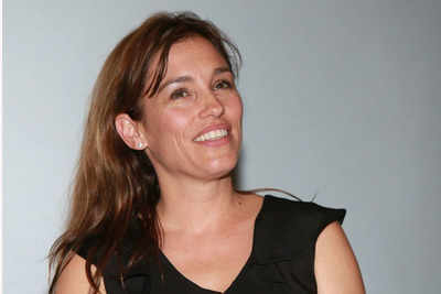 Amy Jo Johnson to direct debut feature