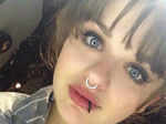 Joey King loves shutterbugs