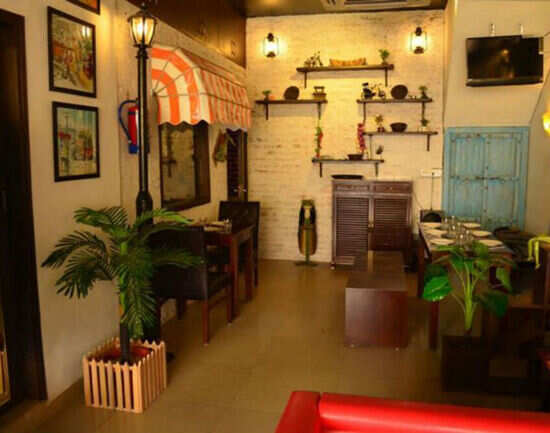 Cafe hopping in Noida