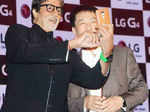 Amitabh Bachchan clicks a selfie with Soon Kwon