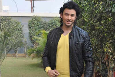 'Yaariyan' actor Dev Sharma to play a baddie in next