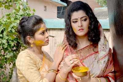 How will Jheel expose her mother-in-law?