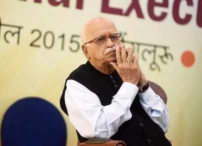 Advani talks of 'probity in public life', opposition sees context in remarks