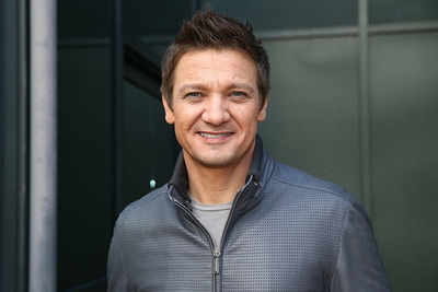 Jeremy Renner not bothered about gay rumours