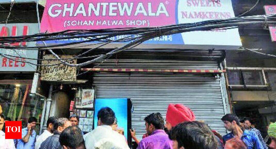 Dwindling business rings down curtain on Delhi's oldest 