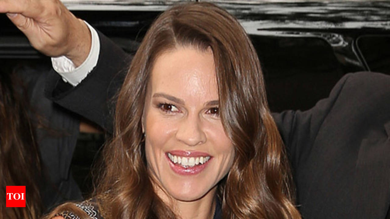 Hilary Swank Shows Off Her Bikini Bod at the Beach