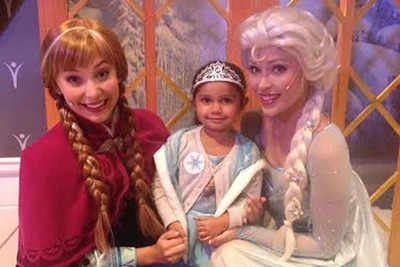 3 years old meets Disney's Elsa after racist comment