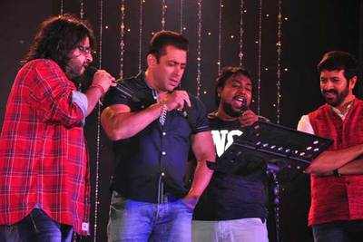 Salman Khan gifts fans early Eidi with a new song