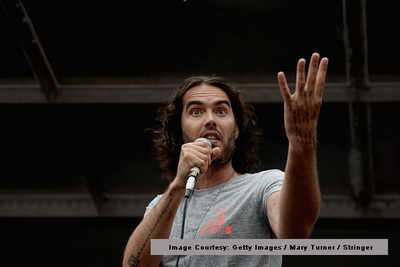 Russell Brand's cell phone stolen during India visit