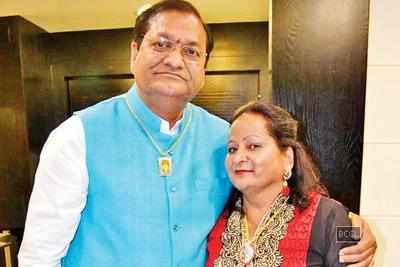 Rama and ML Agarwal host a party for family and friends in Kanpur