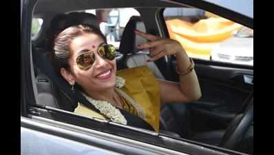 Simar sported trendy sunglasses at the Duchess car rally at Savera in Chennai