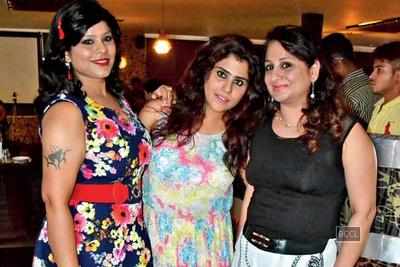 Women's Social Club celebrates good weather with a party in Kanpur