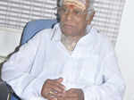 Viswanathan's solo hits include "Bama Vijayam", "Galatta Kalyanam", "Deivamagan"
