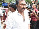 Deva pays his last respects