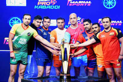 PRO KABADDI SEASON 1 CHAMPION : JAIPUR PINK PANTHERS 