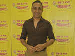 Rahul Bose visits Mumbai's Radio Mirchi Studio